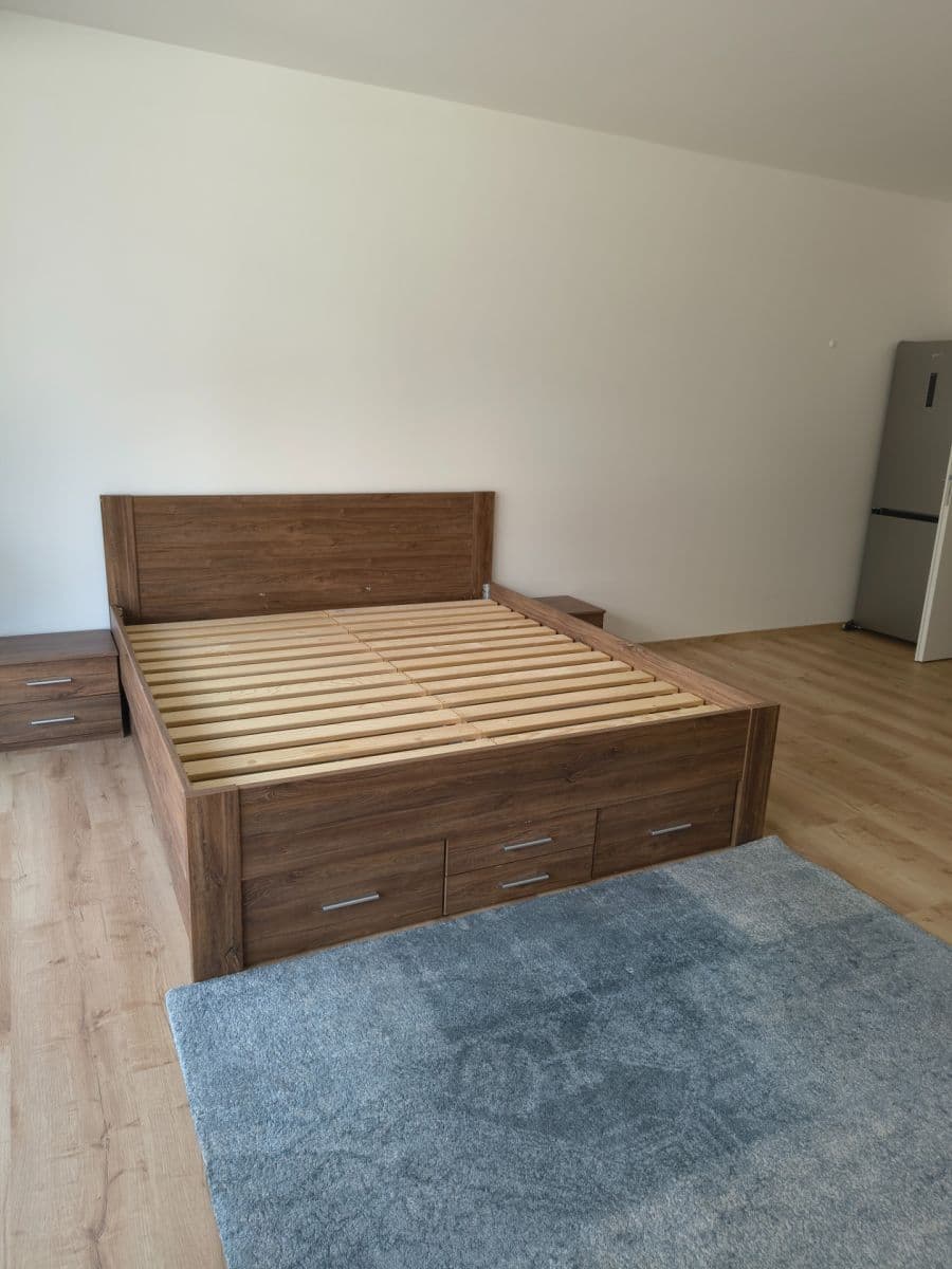 Studio flat to rent, 37 m², Gerstelova, Prague, Prague Studio flat to rent, 37 m², Gerstelova, Prague, Prague