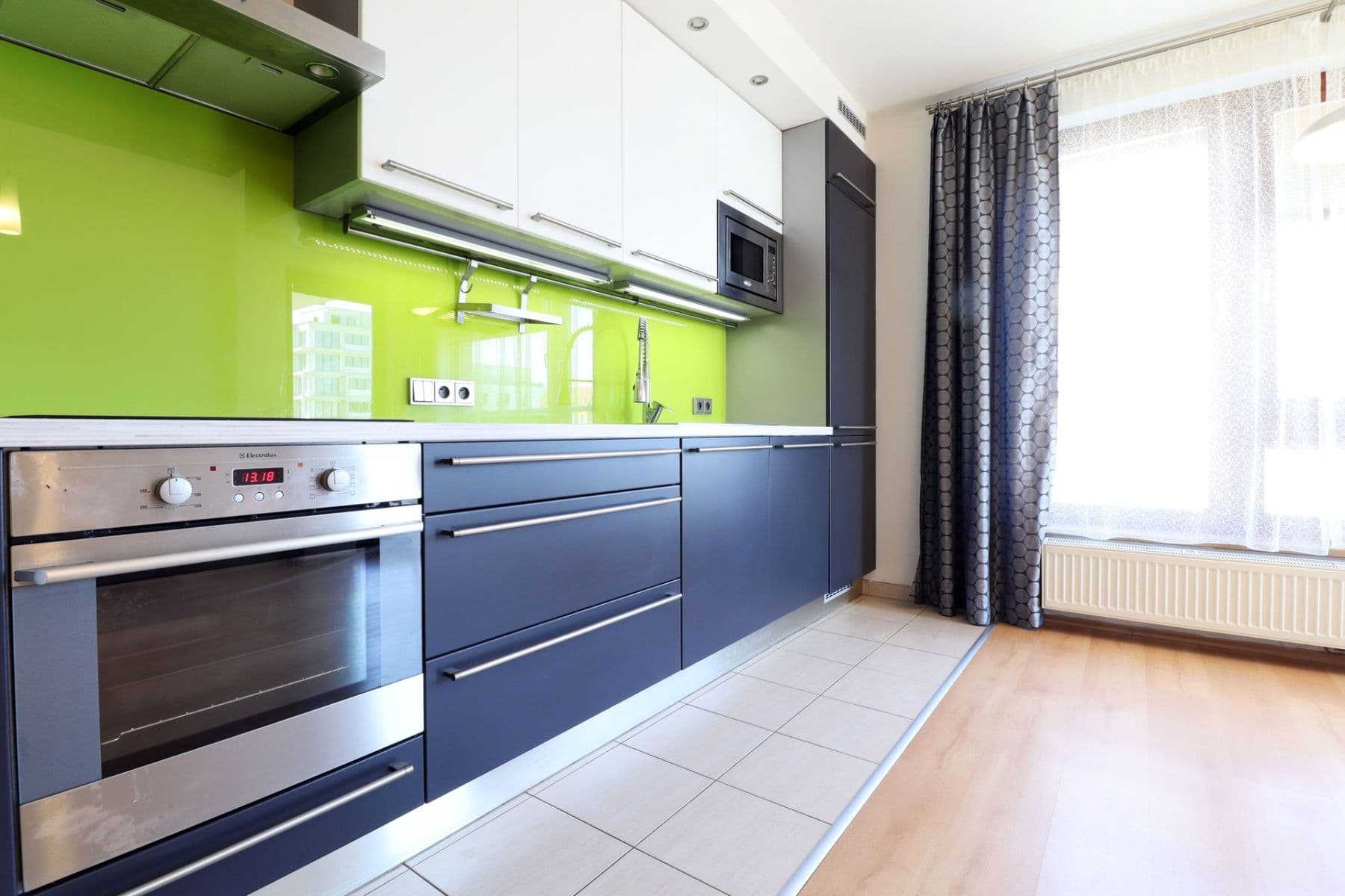 2 bedroom with open-plan kitchen flat to rent, 65 m², Jana Přibíka, Prague, Prague 2 bedroom with open-plan kitchen flat to rent, 65 m², Jana Přibíka, Prague, Prague