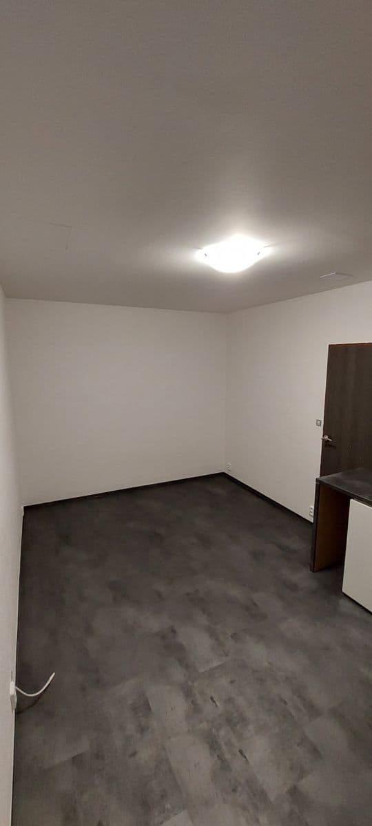Studio flat to rent, 24 m², Votroubkova, Brno, Jihomoravský Region Studio flat to rent, 24 m², Votroubkova, Brno, Jihomoravský Region