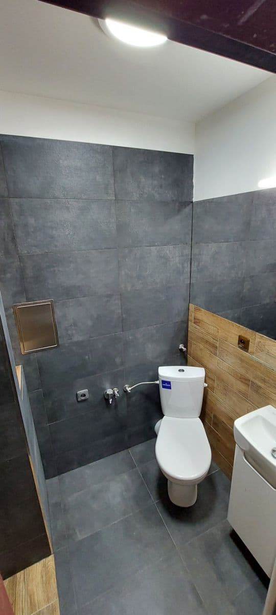 Studio flat to rent, 24 m², Votroubkova, Brno, Jihomoravský Region Studio flat to rent, 24 m², Votroubkova, Brno, Jihomoravský Region