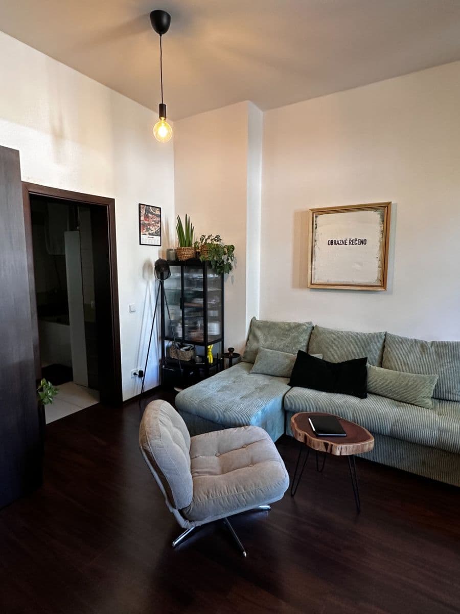 Studio flat to rent, 27 m², Kamenická, Prague, Prague Studio flat to rent, 27 m², Kamenická, Prague, Prague