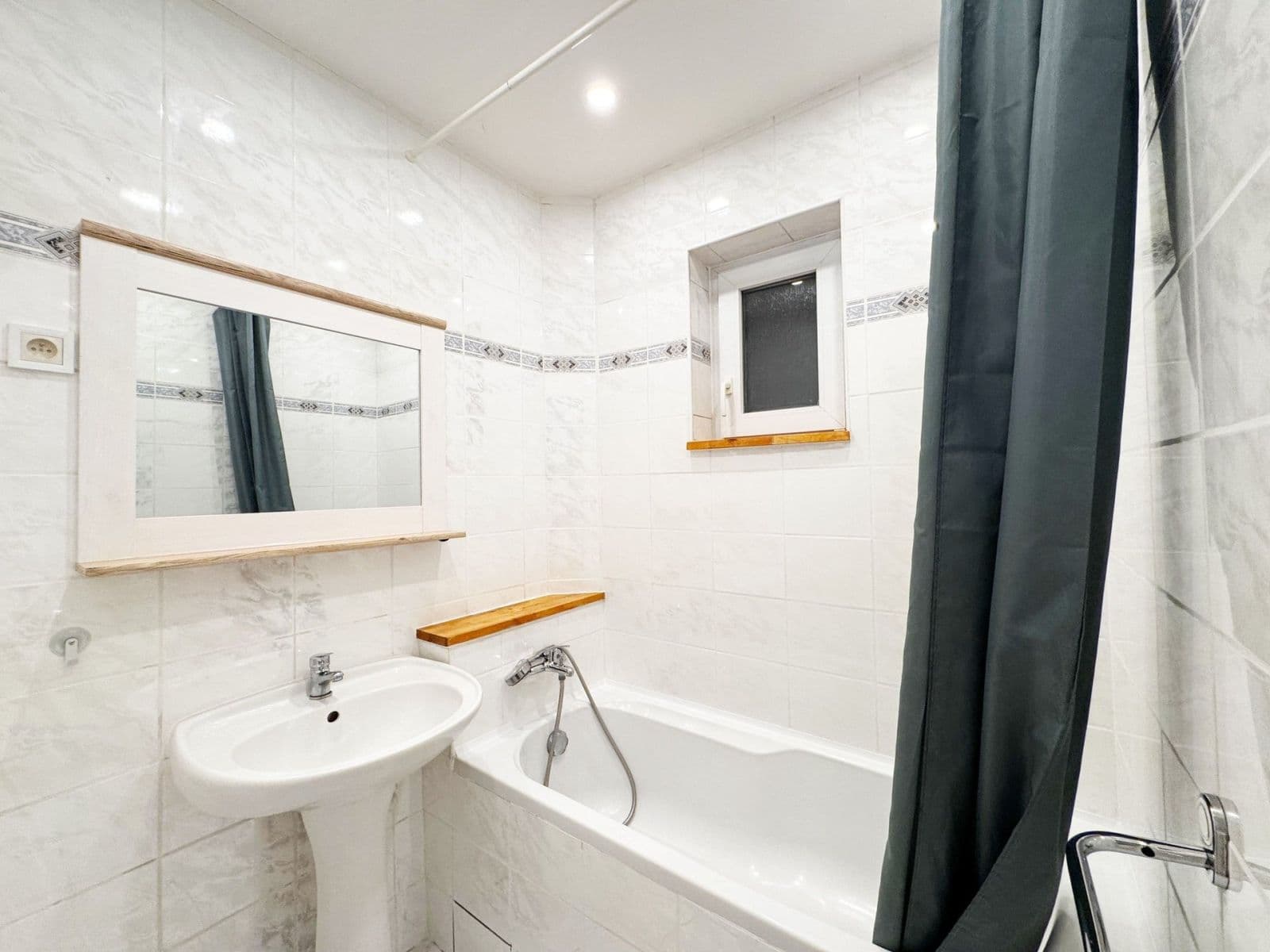 1 bedroom with open-plan kitchen flat to rent, 47 m², Jihlavská, Prague, Prague 1 bedroom with open-plan kitchen flat to rent, 47 m², Jihlavská, Prague, Prague