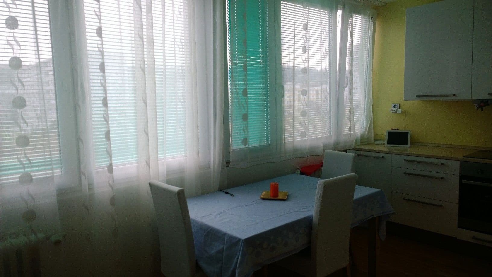 2 bedroom with open-plan kitchen flat to rent, 66 m², K Olympiku, Prague, Prague 2 bedroom with open-plan kitchen flat to rent, 66 m², K Olympiku, Prague, Prague