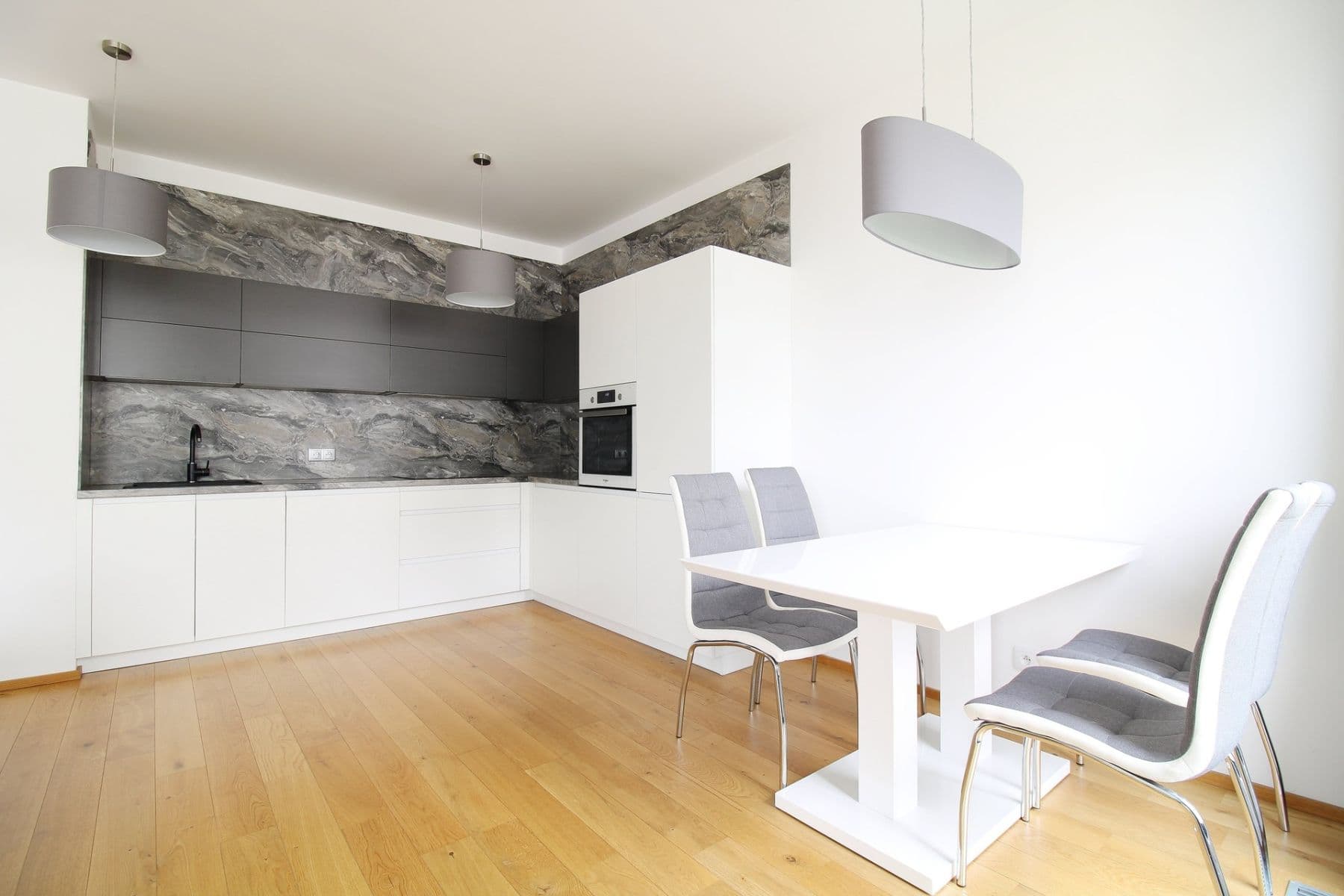 1 bedroom with open-plan kitchen flat to rent, 69 m², Na pomezí, Prague, Prague 1 bedroom with open-plan kitchen flat to rent, 69 m², Na pomezí, Prague, Prague