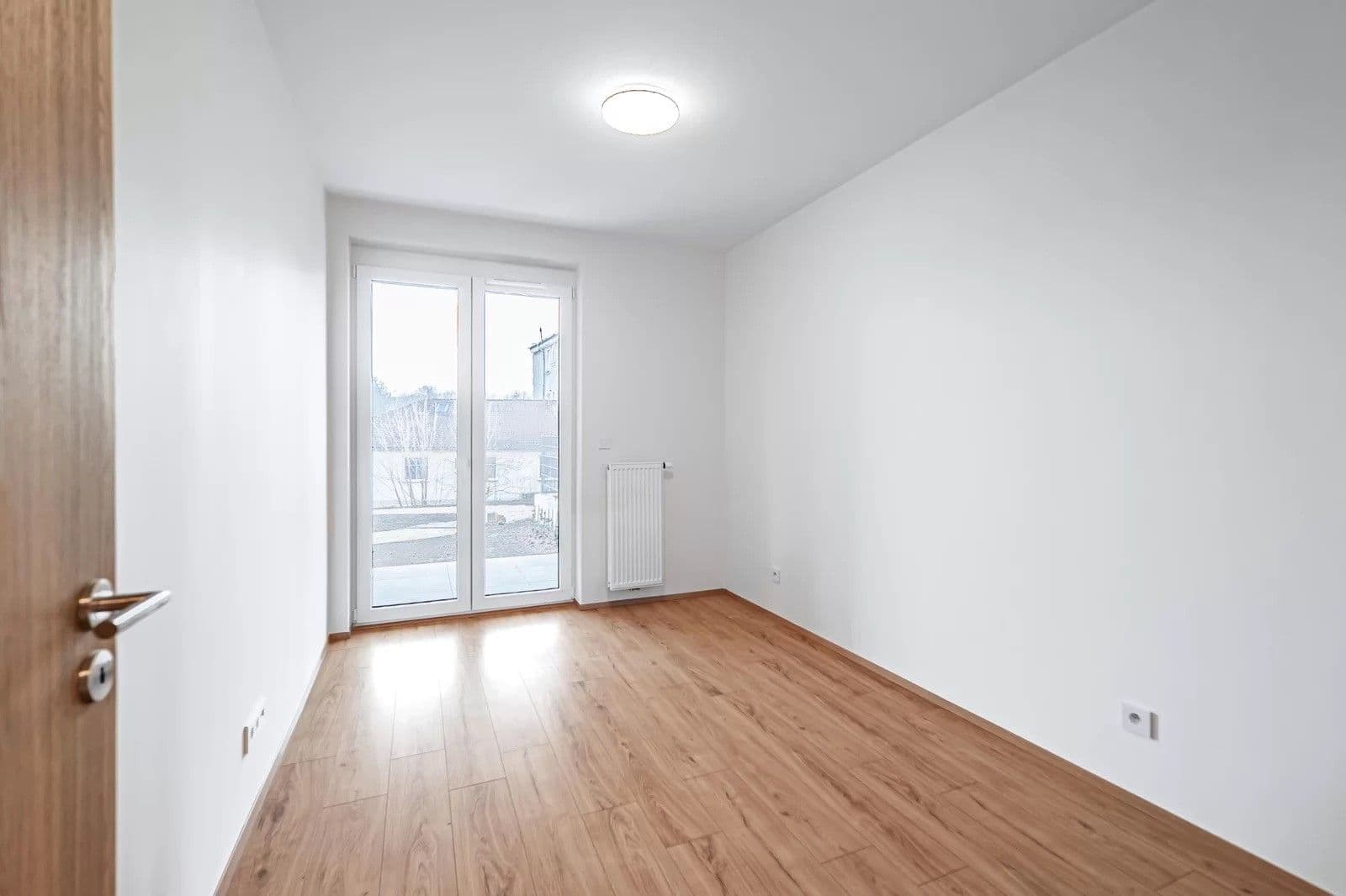 2 bedroom with open-plan kitchen flat to rent, 61 m², Tovární, Liberec, Liberecký Region 2 bedroom with open-plan kitchen flat to rent, 61 m², Tovární, Liberec, Liberecký Region