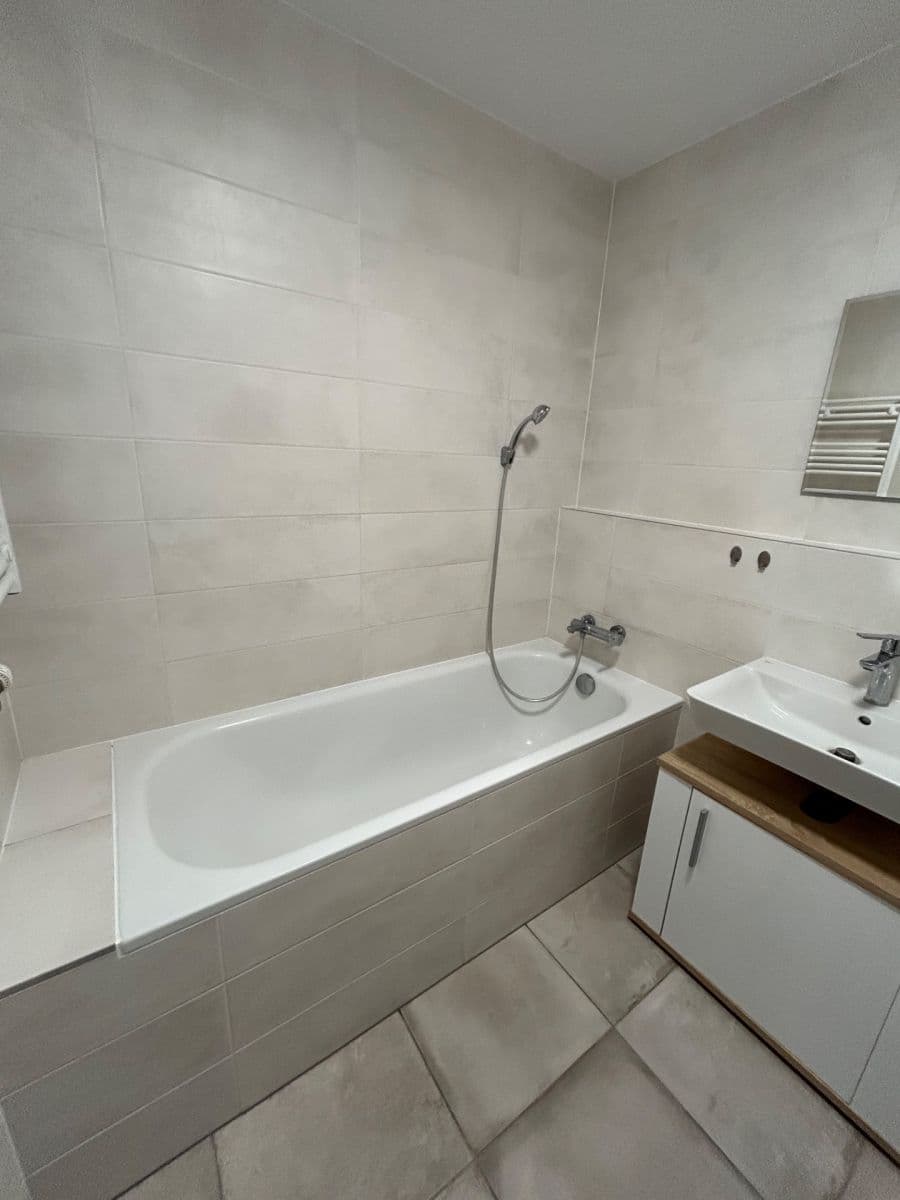2 bedroom flat to rent, 51 m², Galvaniho, Ružinov, Bratislavský Region 2 bedroom flat to rent, 51 m², Galvaniho, Ružinov, Bratislavský Region