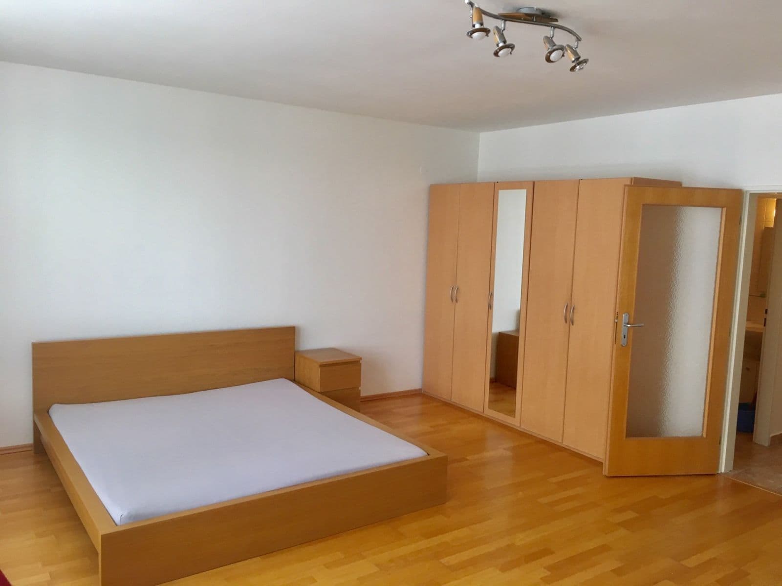 Studio flat to rent, 40 m², Vinohradská, Prague, Prague Studio flat to rent, 40 m², Vinohradská, Prague, Prague