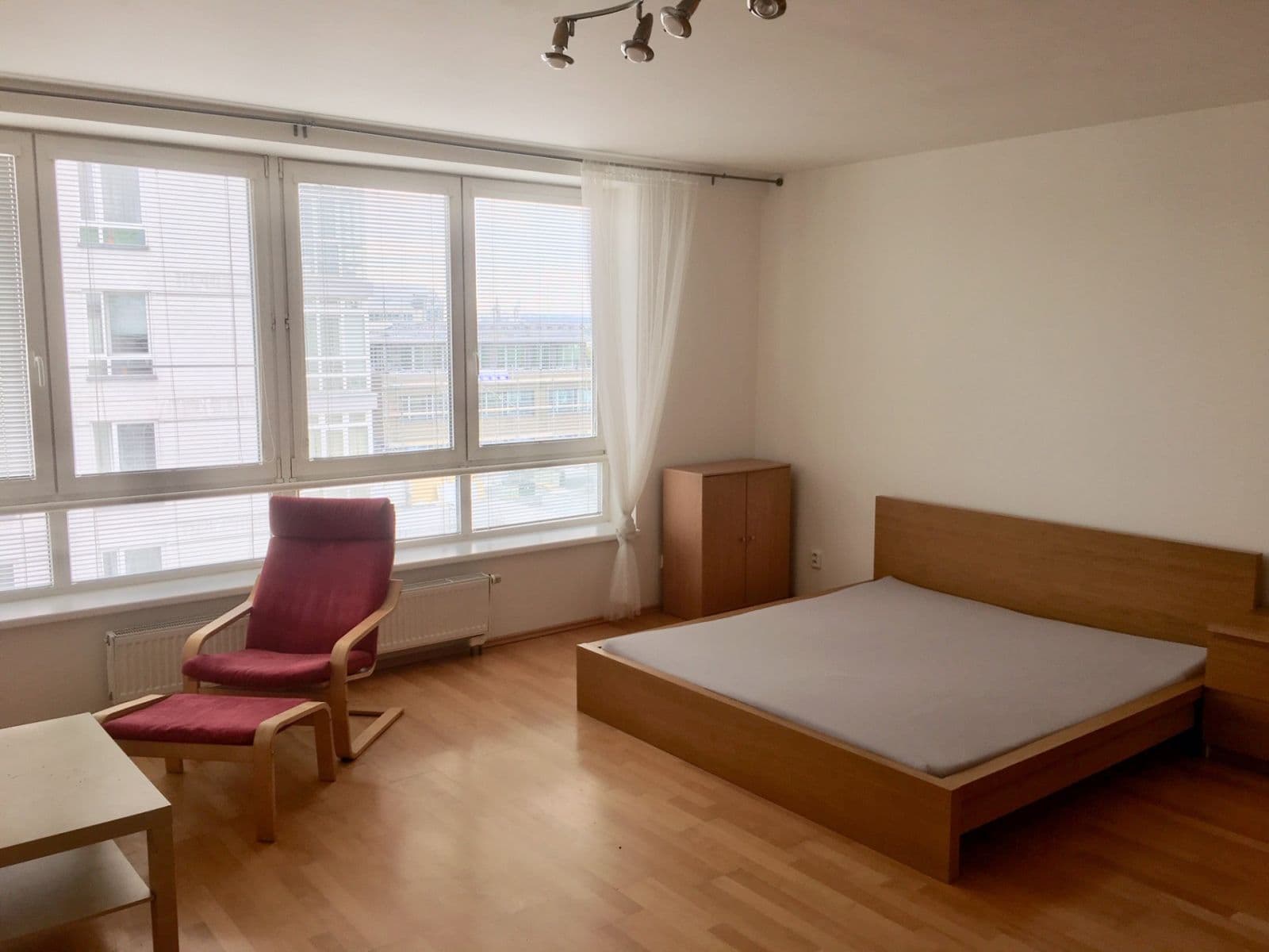 Studio flat to rent, 40 m², Vinohradská, Prague, Prague Studio flat to rent, 40 m², Vinohradská, Prague, Prague