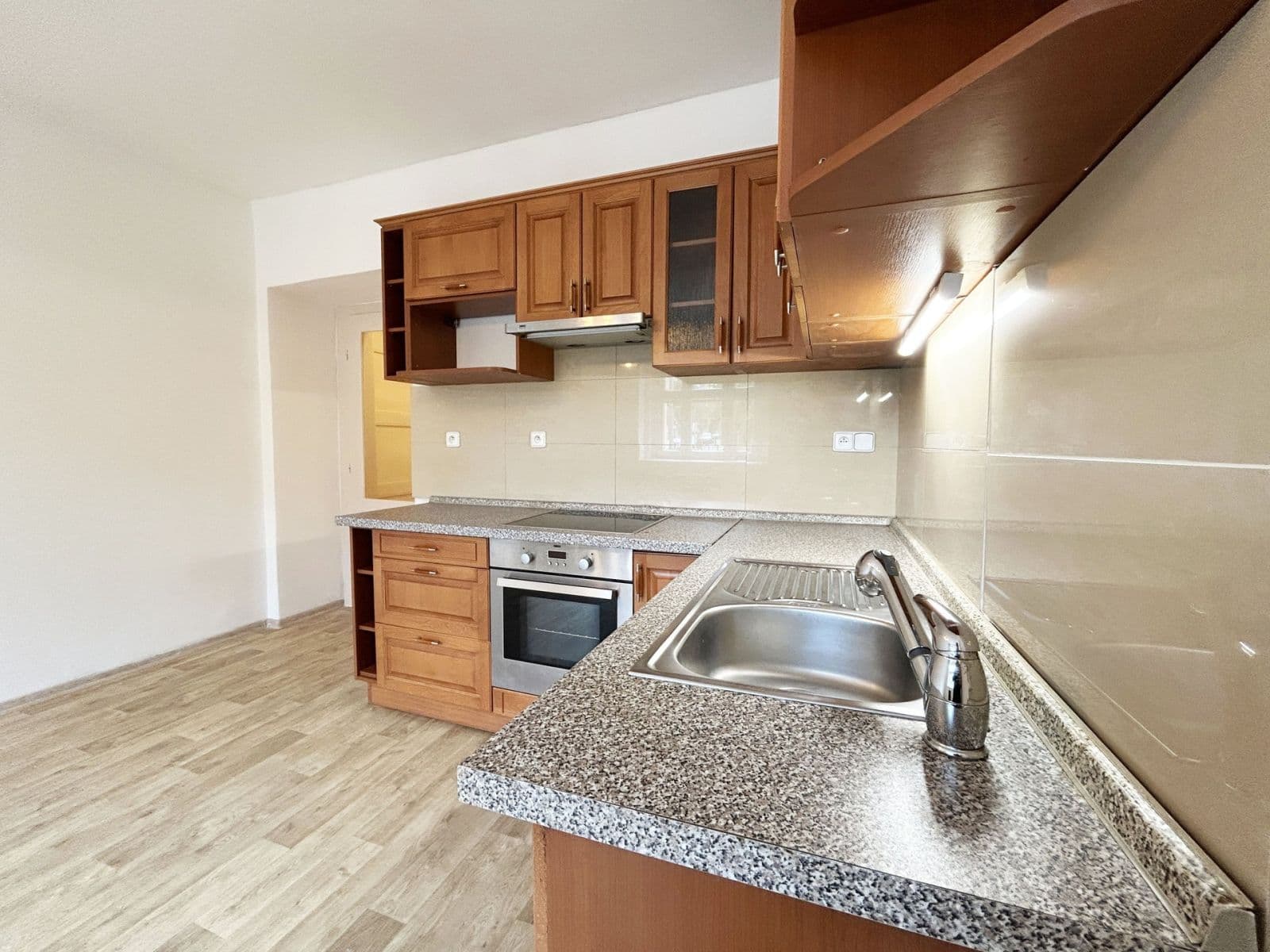Studio flat to rent, 24 m², Kounická, Prague, Prague Studio flat to rent, 24 m², Kounická, Prague, Prague