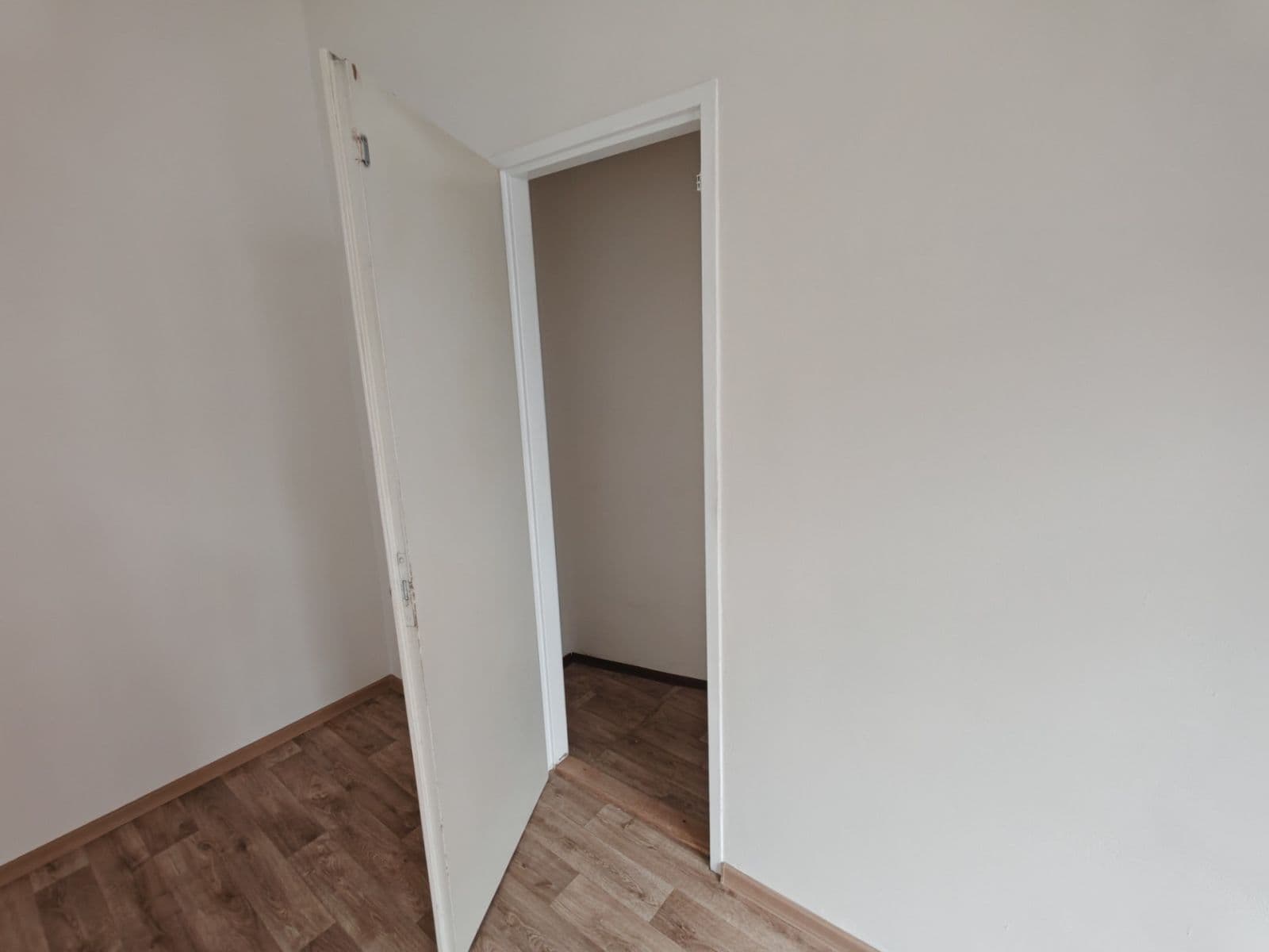 1 bedroom with open-plan kitchen flat to rent, 50 m², U Elektrárny, Prague, Prague 1 bedroom with open-plan kitchen flat to rent, 50 m², U Elektrárny, Prague, Prague