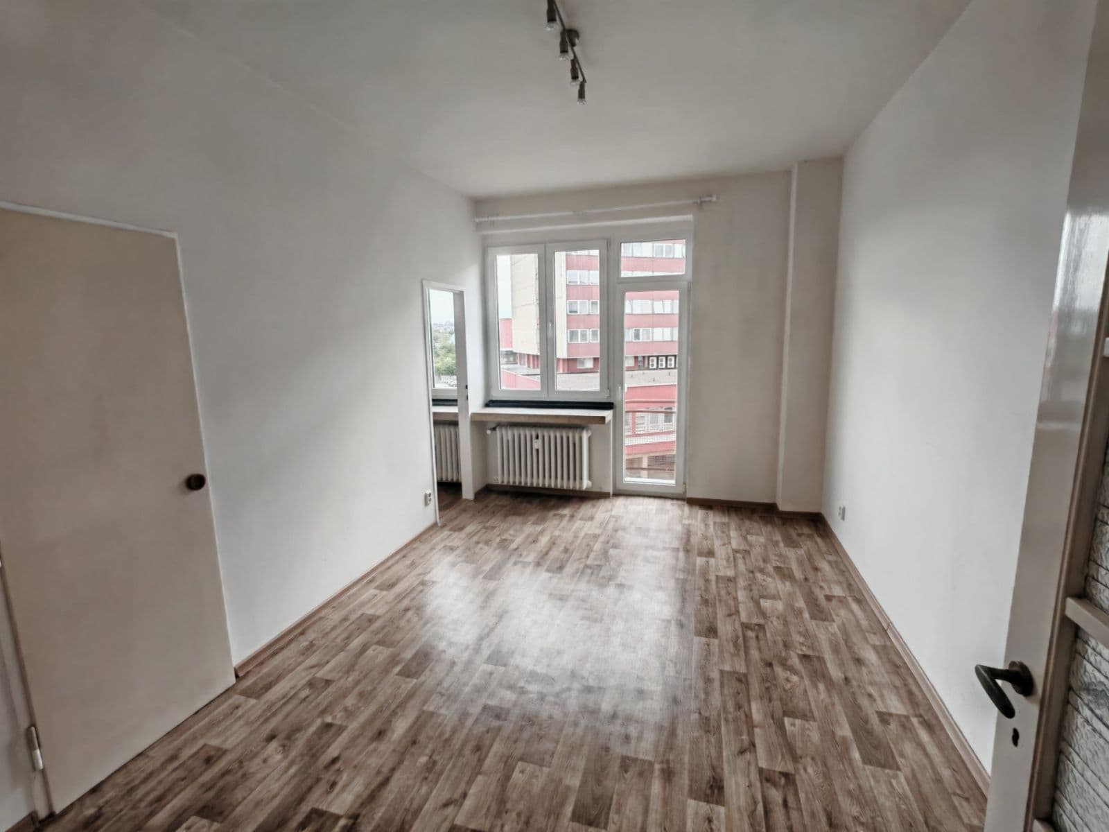 1 bedroom with open-plan kitchen flat to rent, 50 m², U Elektrárny, Prague, Prague 1 bedroom with open-plan kitchen flat to rent, 50 m², U Elektrárny, Prague, Prague