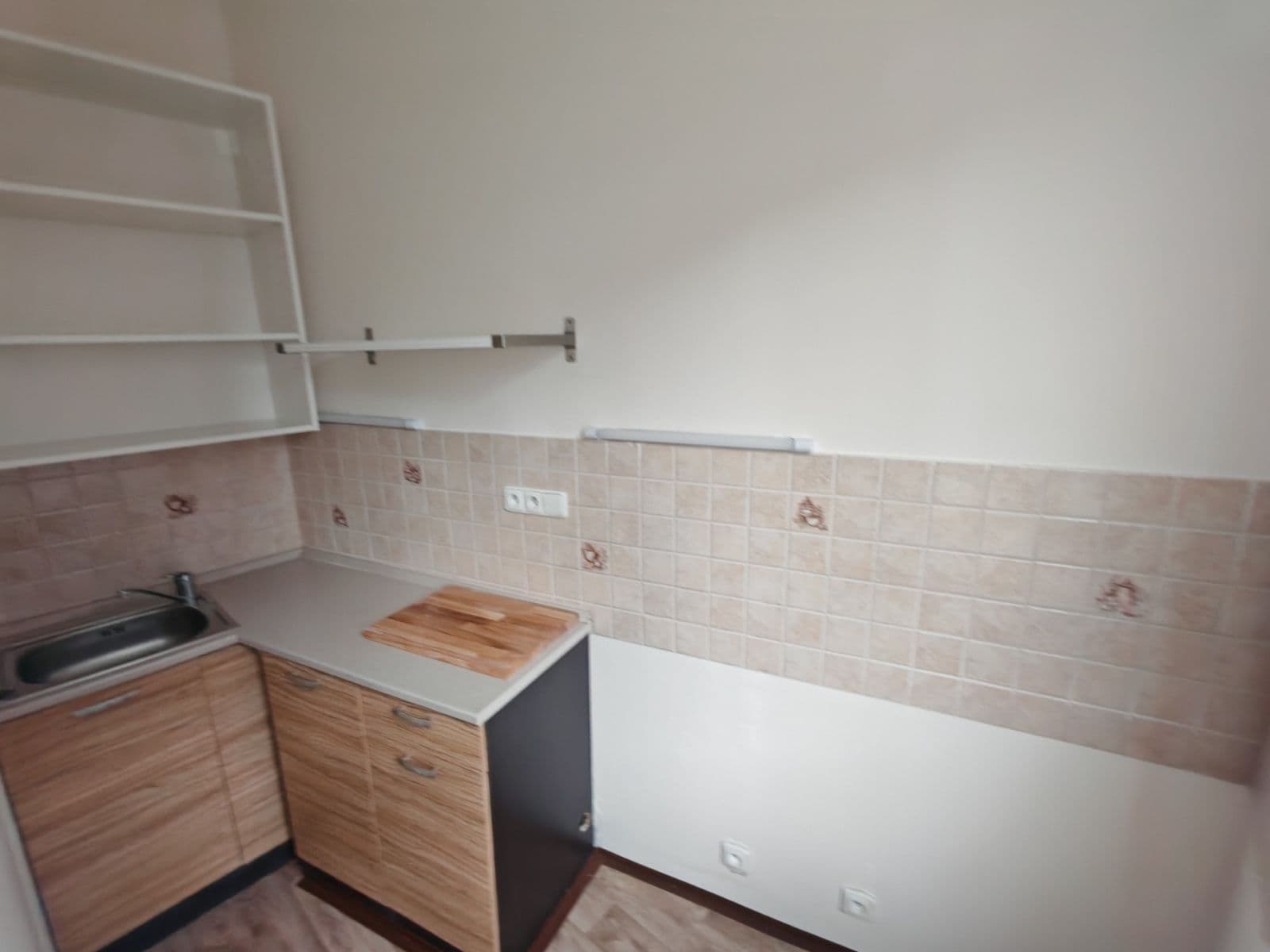 1 bedroom with open-plan kitchen flat to rent, 50 m², U Elektrárny, Prague, Prague 1 bedroom with open-plan kitchen flat to rent, 50 m², U Elektrárny, Prague, Prague