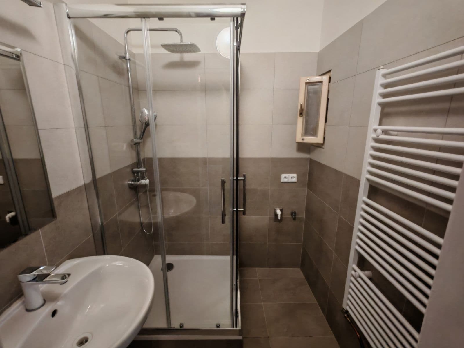 1 bedroom with open-plan kitchen flat to rent, 50 m², U Elektrárny, Prague, Prague 1 bedroom with open-plan kitchen flat to rent, 50 m², U Elektrárny, Prague, Prague