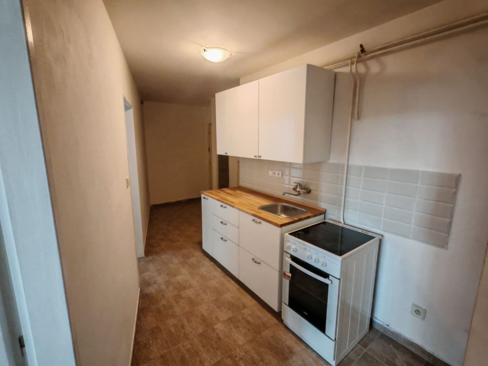 1 bedroom with open-plan kitchen flat to rent, 50 m², U Elektrárny, Prague, Prague 1 bedroom with open-plan kitchen flat to rent, 50 m², U Elektrárny, Prague, Prague