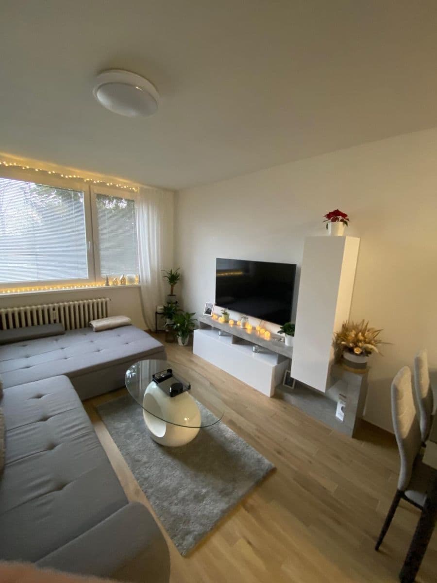 1 bedroom with open-plan kitchen flat to rent, 45 m², K vodárně, Čerčany, Středočeský Region 1 bedroom with open-plan kitchen flat to rent, 45 m², K vodárně, Čerčany, Středočeský Region