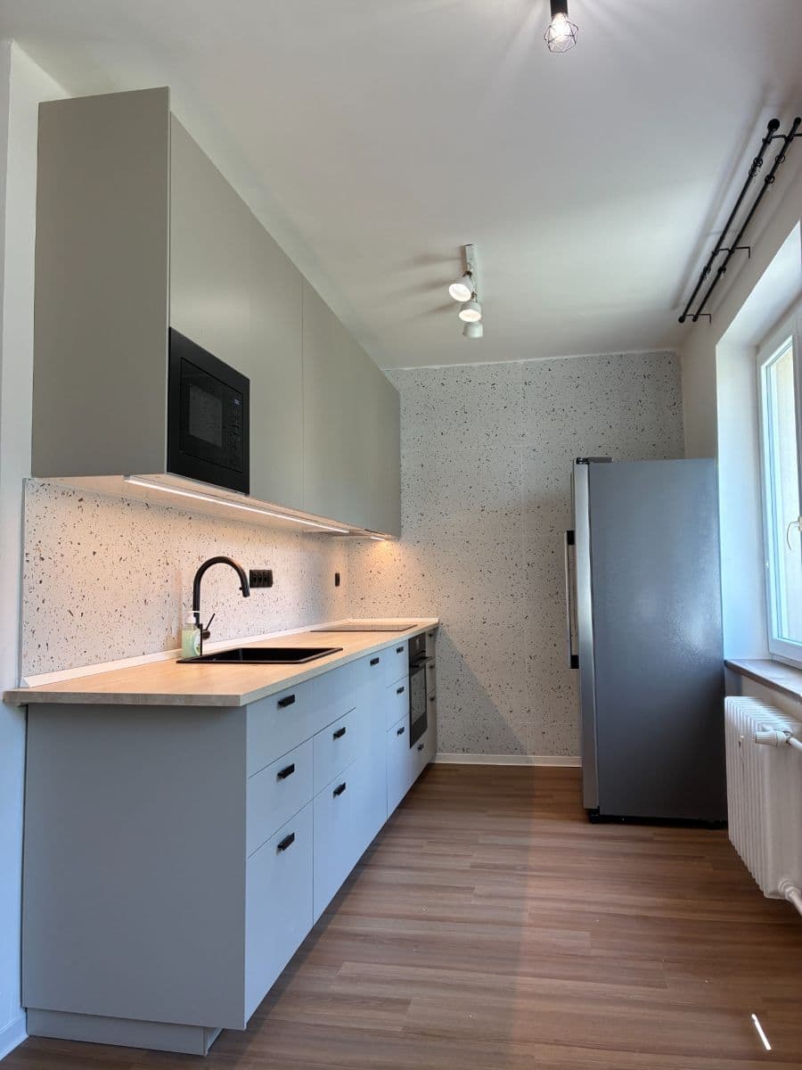 2 bedroom with open-plan kitchen flat to rent, 62 m², Liberijská, Prague, Prague 2 bedroom with open-plan kitchen flat to rent, 62 m², Liberijská, Prague, Prague