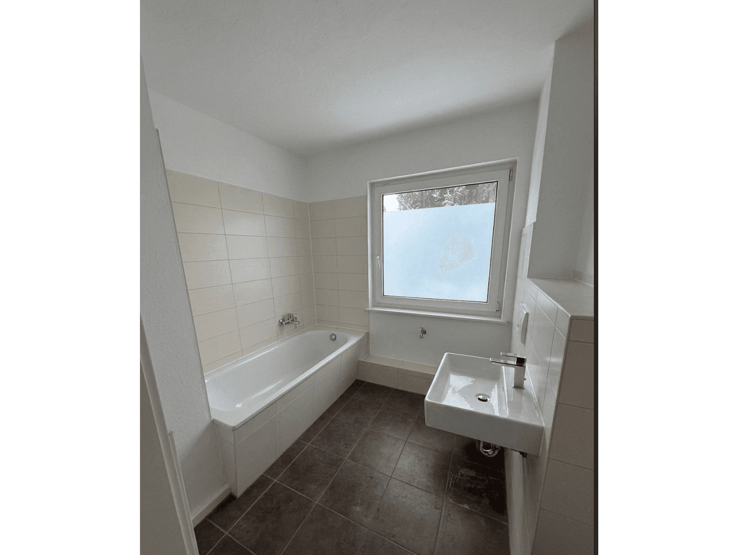 3 bedroom with open-plan kitchen flat to rent, 78 m², Neukieritzsch, Saxony 3 bedroom with open-plan kitchen flat to rent, 78 m², Neukieritzsch, Saxony