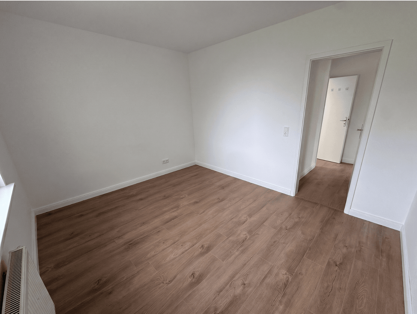 3 bedroom with open-plan kitchen flat to rent, 78 m², Neukieritzsch, Saxony 3 bedroom with open-plan kitchen flat to rent, 78 m², Neukieritzsch, Saxony