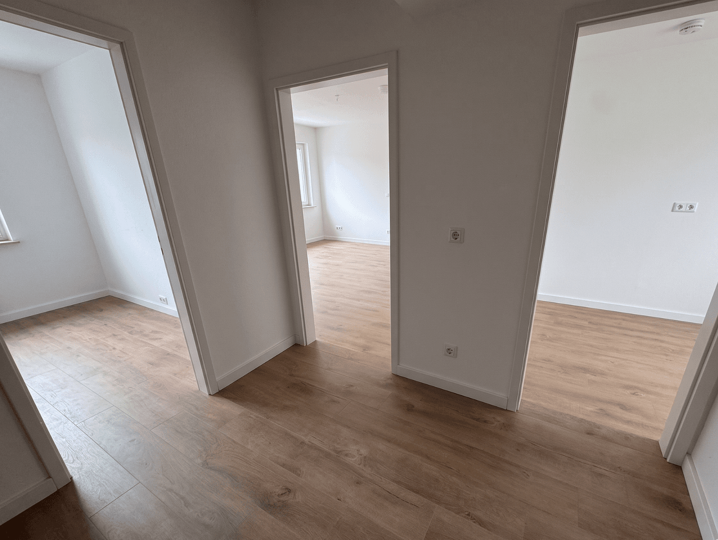 3 bedroom with open-plan kitchen flat to rent, 78 m², Neukieritzsch, Saxony 3 bedroom with open-plan kitchen flat to rent, 78 m², Neukieritzsch, Saxony