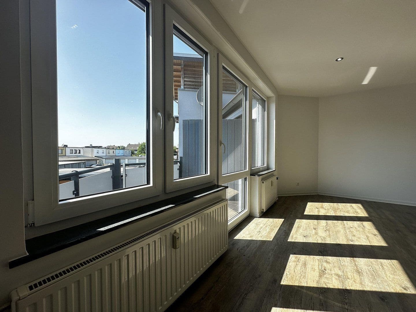2 bedroom flat to rent, 64 m², Übacher Weg 121 + 123, Alsdorf, North Rhine-Westphalia 2 bedroom flat to rent, 64 m², Übacher Weg 121 + 123, Alsdorf, North Rhine-Westphalia