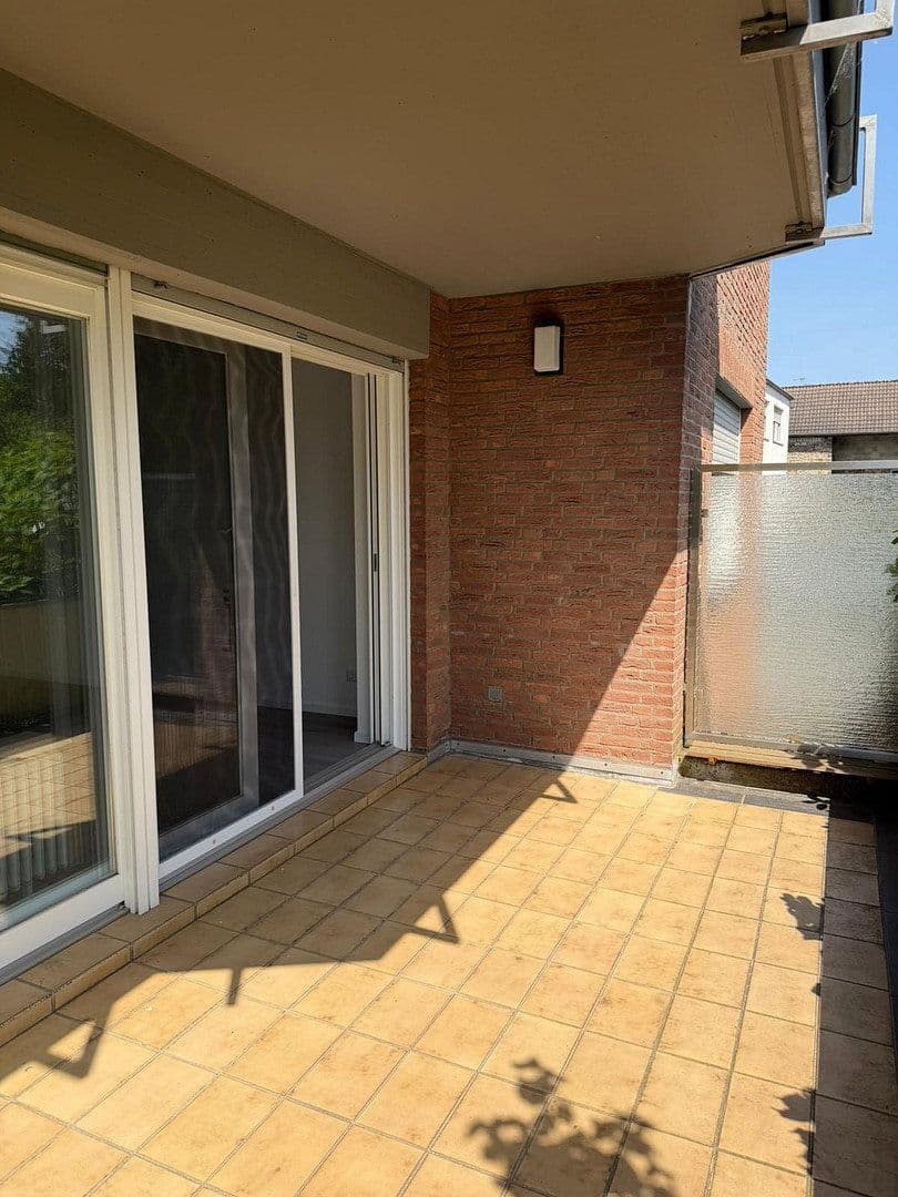 2 bedroom flat to rent, 98 m², Eilendorfer Straße 102, Aachen, North Rhine-Westphalia 2 bedroom flat to rent, 98 m², Eilendorfer Straße 102, Aachen, North Rhine-Westphalia