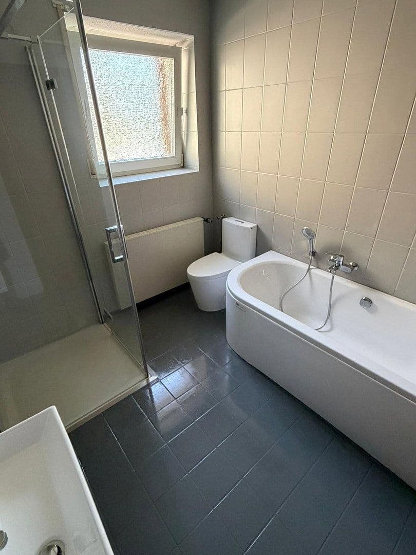 2 bedroom flat to rent, 98 m², Eilendorfer Straße 102, Aachen, North Rhine-Westphalia 2 bedroom flat to rent, 98 m², Eilendorfer Straße 102, Aachen, North Rhine-Westphalia