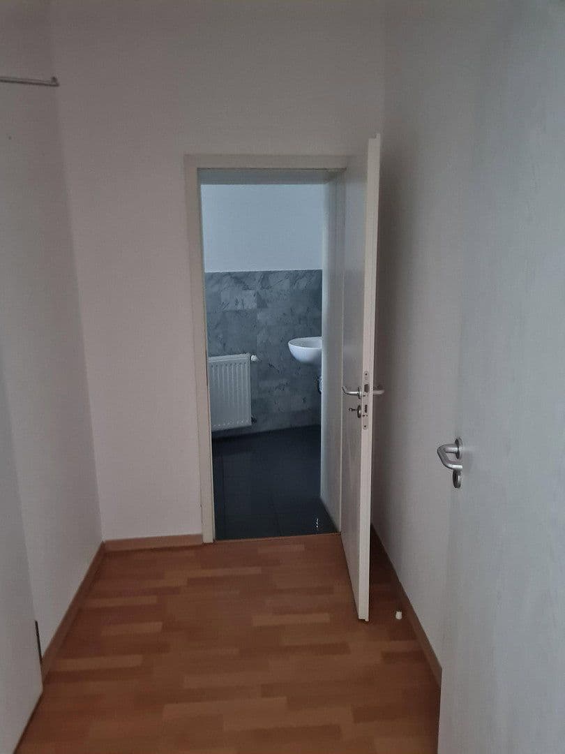 office to rent, 73 m², Wurzen, Saxony office to rent, 73 m², Wurzen, Saxony