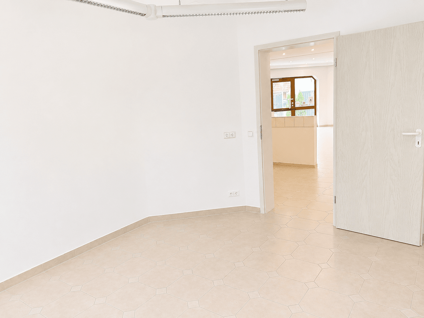 4 bedroom flat to rent, 116 m², Hutstraße 15, 18, Itzgrund, Bavaria 4 bedroom flat to rent, 116 m², Hutstraße 15, 18, Itzgrund, Bavaria