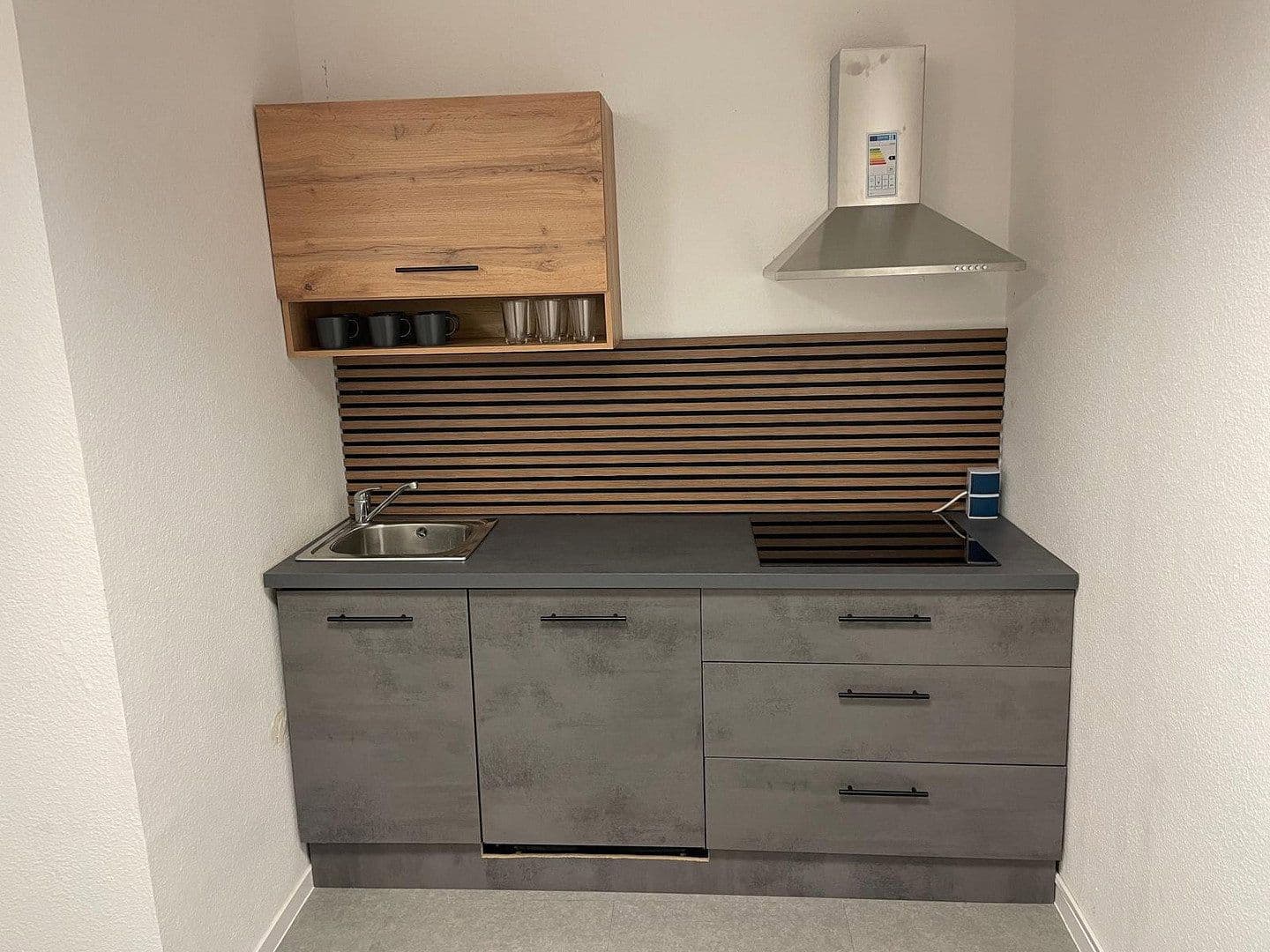 office to rent, 50 m², Berner Str. 71, Frankfurt - Nieder-Eschbach, Hesse office to rent, 50 m², Berner Str. 71, Frankfurt - Nieder-Eschbach, Hesse