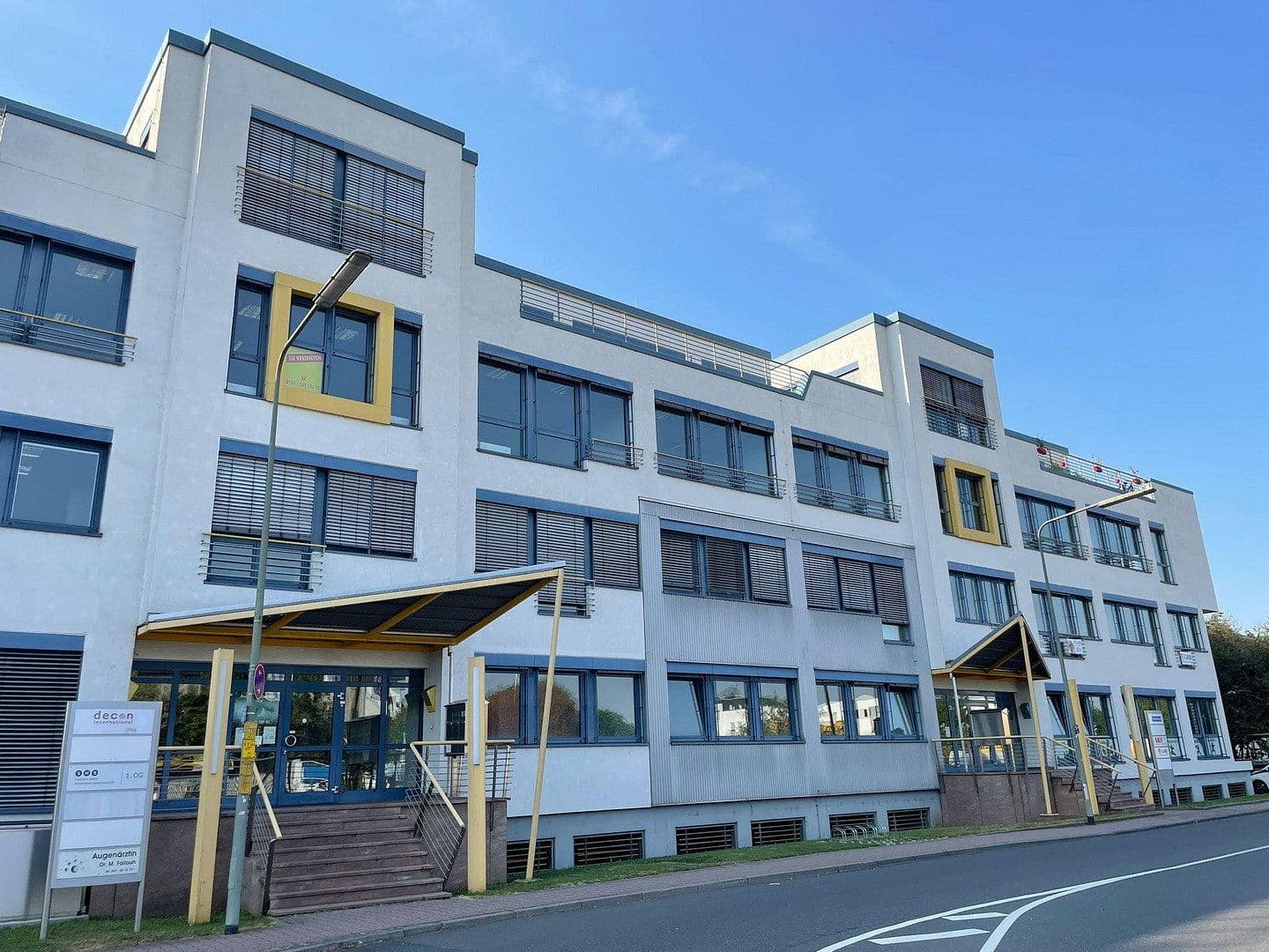 office to rent, 50 m², Berner Str. 71, Frankfurt - Nieder-Eschbach, Hesse office to rent, 50 m², Berner Str. 71, Frankfurt - Nieder-Eschbach, Hesse