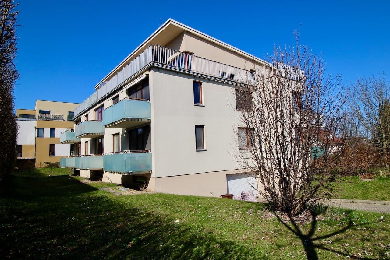 2 bedroom with open-plan kitchen flat to rent, 139 m², Laudonova, Prague, Prague 2 bedroom with open-plan kitchen flat to rent, 139 m², Laudonova, Prague, Prague