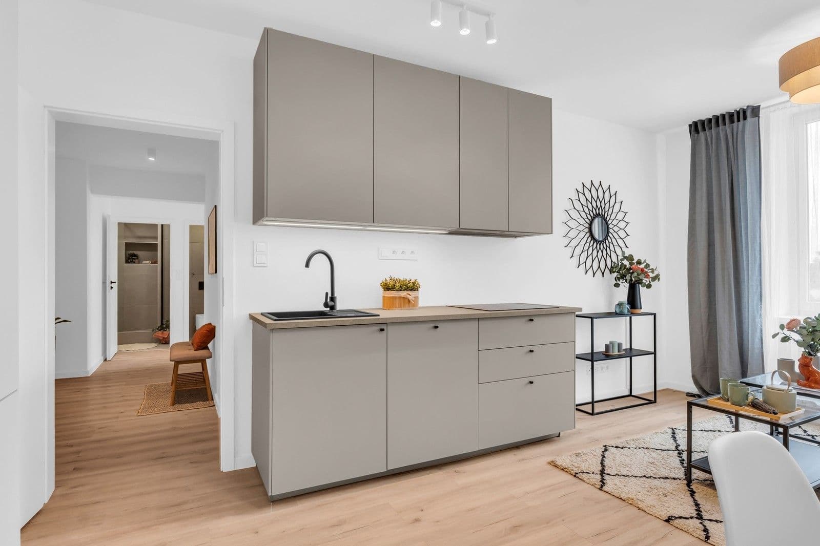 2 bedroom with open-plan kitchen flat for sale, 61 m², Černokostelecká, Prague, Prague 2 bedroom with open-plan kitchen flat for sale, 61 m², Černokostelecká, Prague, Prague