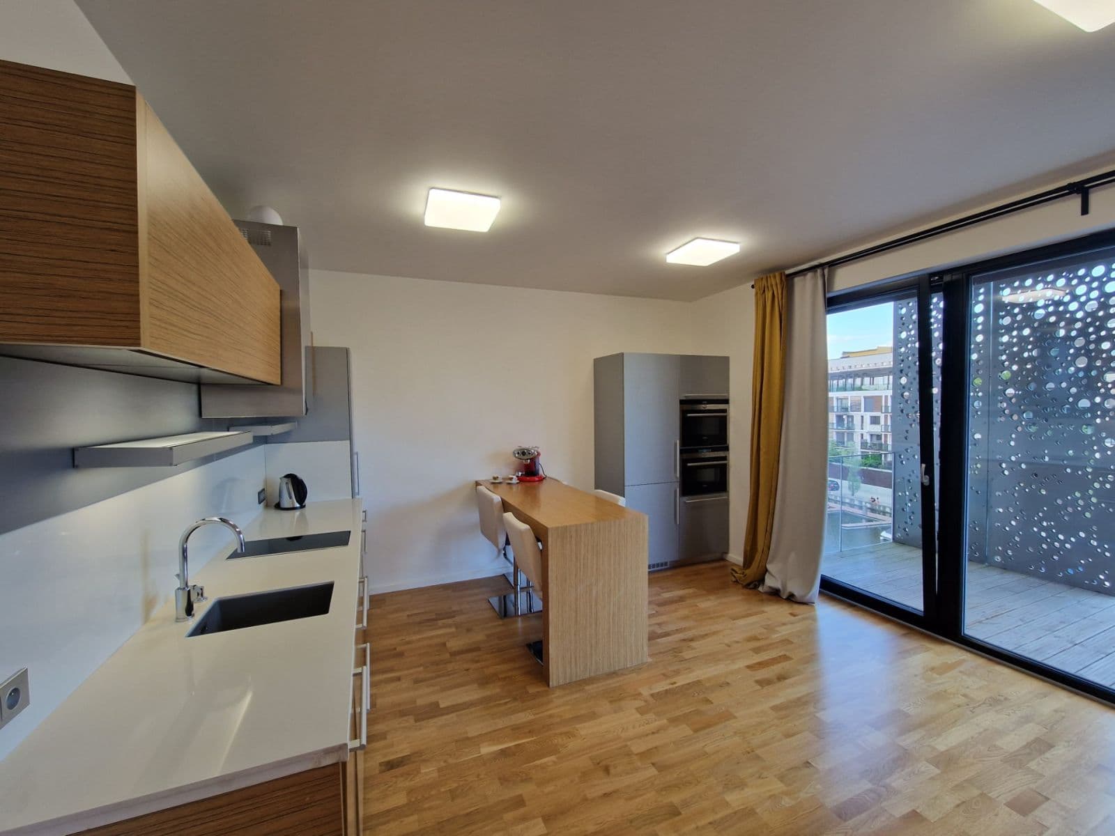 Studio flat to rent, 38 m², Smrčkova, Prague, Prague Studio flat to rent, 38 m², Smrčkova, Prague, Prague