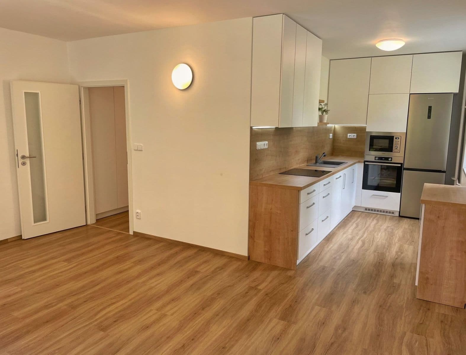 1 bedroom with open-plan kitchen flat to rent, 58 m², Klímova, Brno, Jihomoravský Region 1 bedroom with open-plan kitchen flat to rent, 58 m², Klímova, Brno, Jihomoravský Region