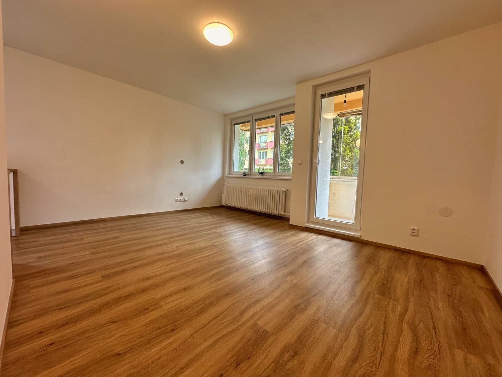 1 bedroom with open-plan kitchen flat to rent, 58 m², Klímova, Brno, Jihomoravský Region 1 bedroom with open-plan kitchen flat to rent, 58 m², Klímova, Brno, Jihomoravský Region