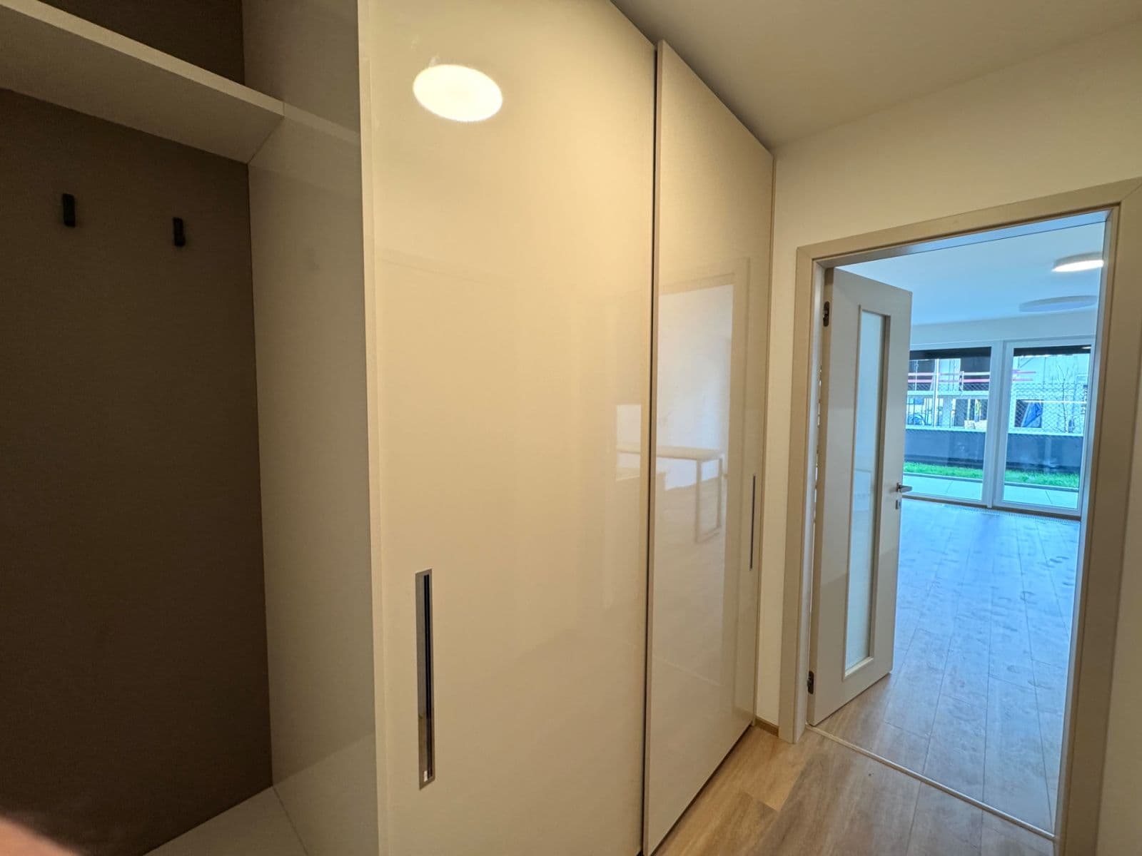 Studio flat to rent, 49 m², Výstavní, Prague, Prague Studio flat to rent, 49 m², Výstavní, Prague, Prague