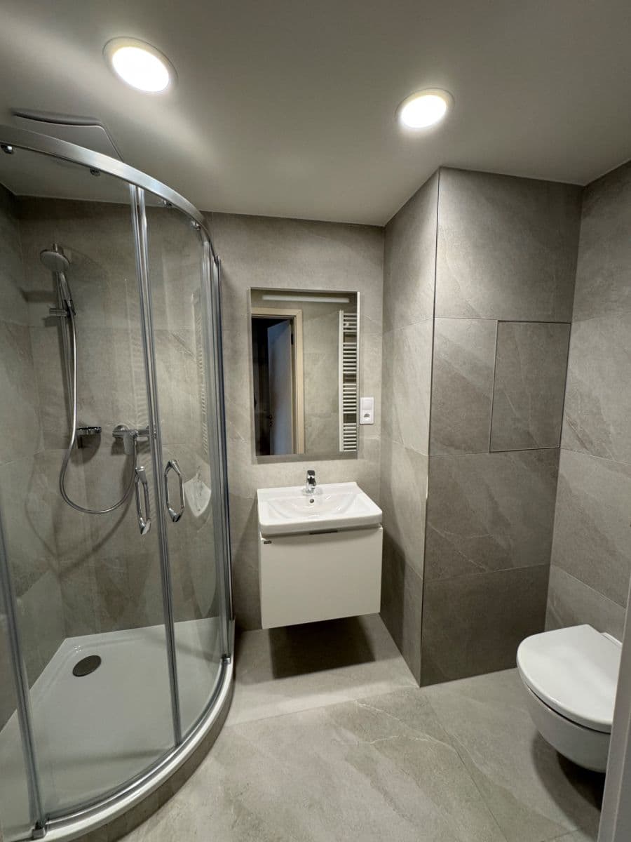Studio flat to rent, 49 m², Výstavní, Prague, Prague Studio flat to rent, 49 m², Výstavní, Prague, Prague