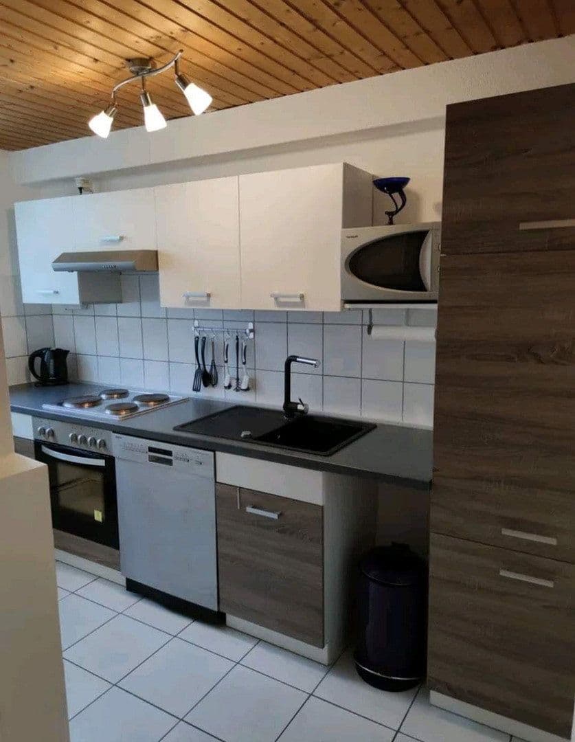 2 bedroom flat to rent, 60 m², Kirchheim am Neckar, Baden-Württemberg 2 bedroom flat to rent, 60 m², Kirchheim am Neckar, Baden-Württemberg