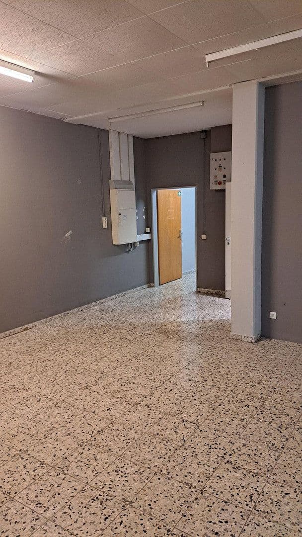 non-residential property to rent, 420 m², Plattling, Bavaria non-residential property to rent, 420 m², Plattling, Bavaria