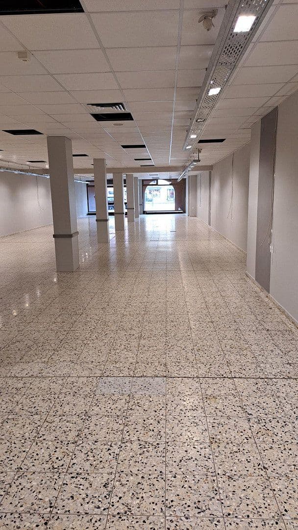 non-residential property to rent, 420 m², Plattling, Bavaria non-residential property to rent, 420 m², Plattling, Bavaria