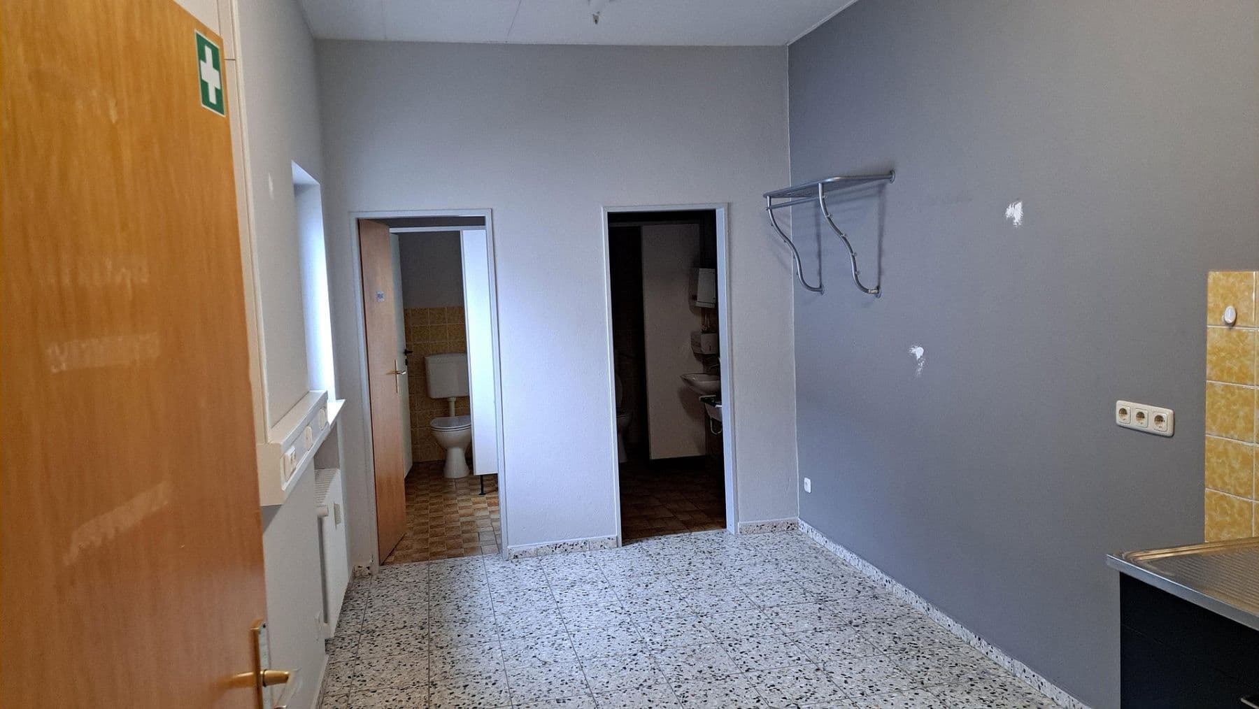 non-residential property to rent, 420 m², Plattling, Bavaria non-residential property to rent, 420 m², Plattling, Bavaria