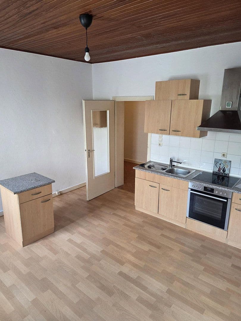 Studio flat to rent, 41 m², Baltenstraße 20, Düsseldorf, North Rhine-Westphalia Studio flat to rent, 41 m², Baltenstraße 20, Düsseldorf, North Rhine-Westphalia