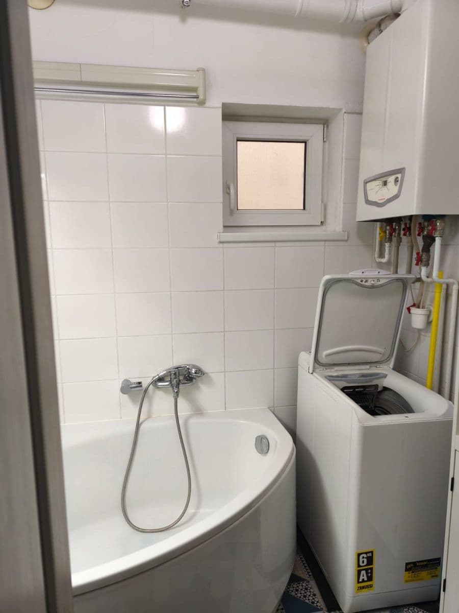 1 bedroom with open-plan kitchen flat to rent, 45 m², Wolkerova, Olomouc, Olomoucký Region 1 bedroom with open-plan kitchen flat to rent, 45 m², Wolkerova, Olomouc, Olomoucký Region