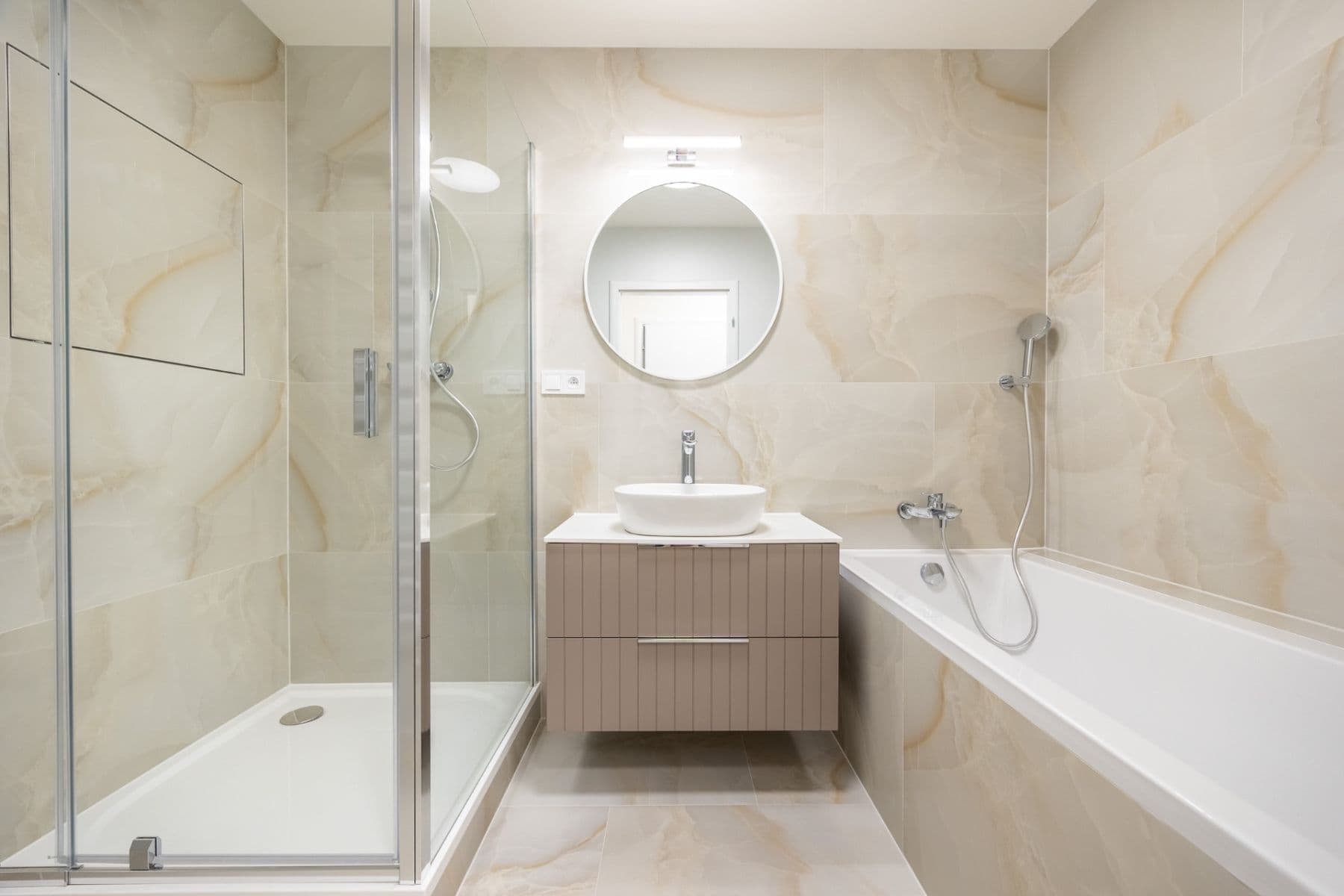 2 bedroom with open-plan kitchen flat for sale, 77 m², Emilie Hyblerové, Prague, Prague 2 bedroom with open-plan kitchen flat for sale, 77 m², Emilie Hyblerové, Prague, Prague