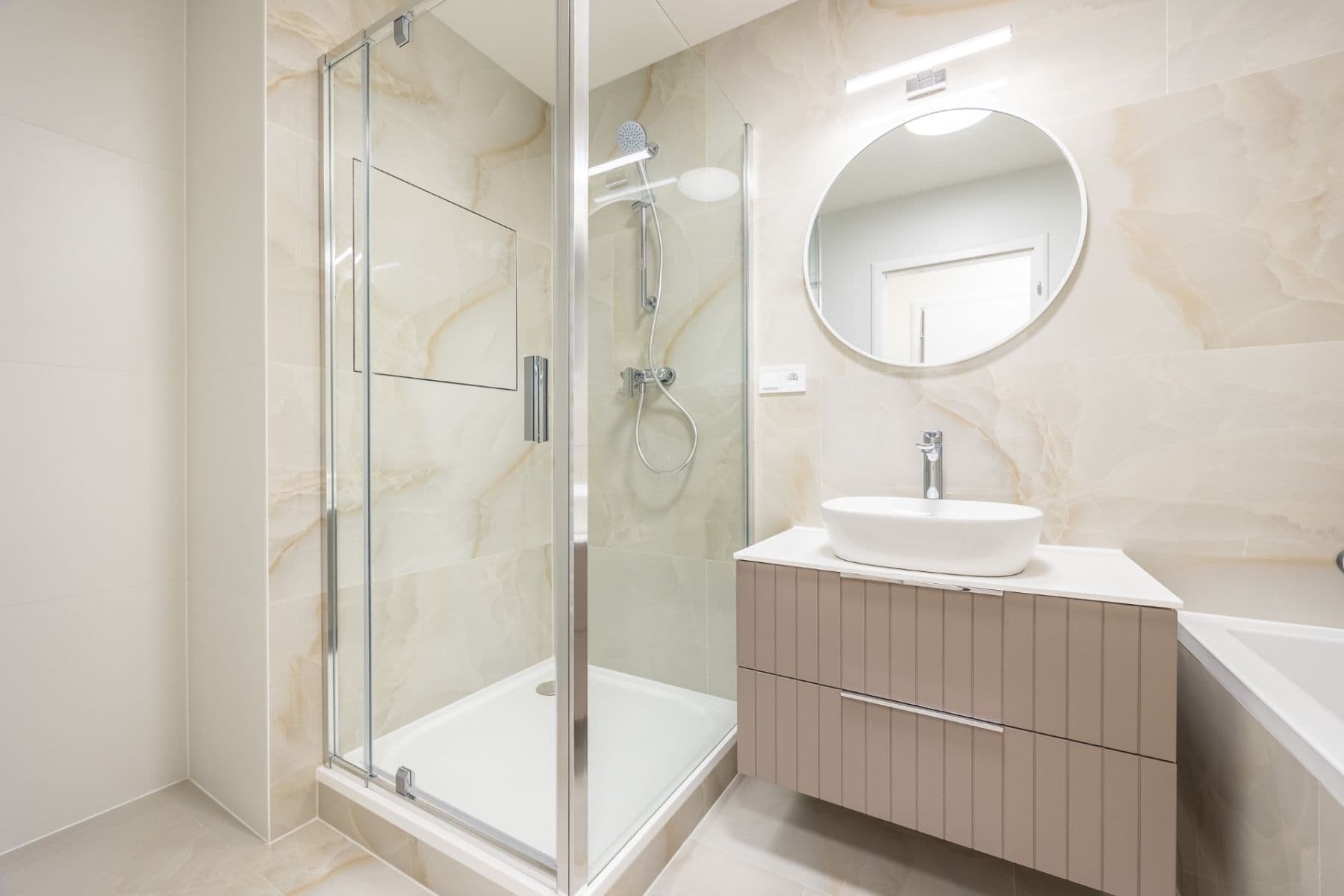 2 bedroom with open-plan kitchen flat for sale, 77 m², Emilie Hyblerové, Prague, Prague 2 bedroom with open-plan kitchen flat for sale, 77 m², Emilie Hyblerové, Prague, Prague
