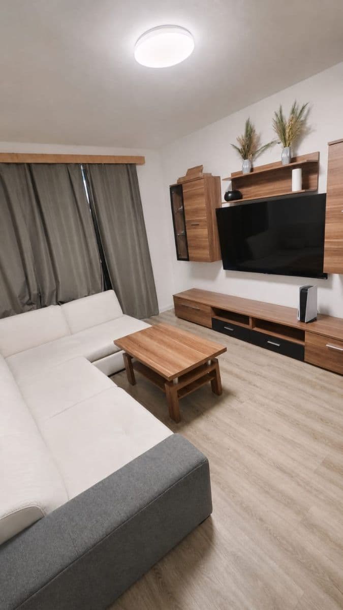 2 bedroom flat to rent, 46 m², Brožíkova, Stříbro, Plzeňský Region 2 bedroom flat to rent, 46 m², Brožíkova, Stříbro, Plzeňský Region