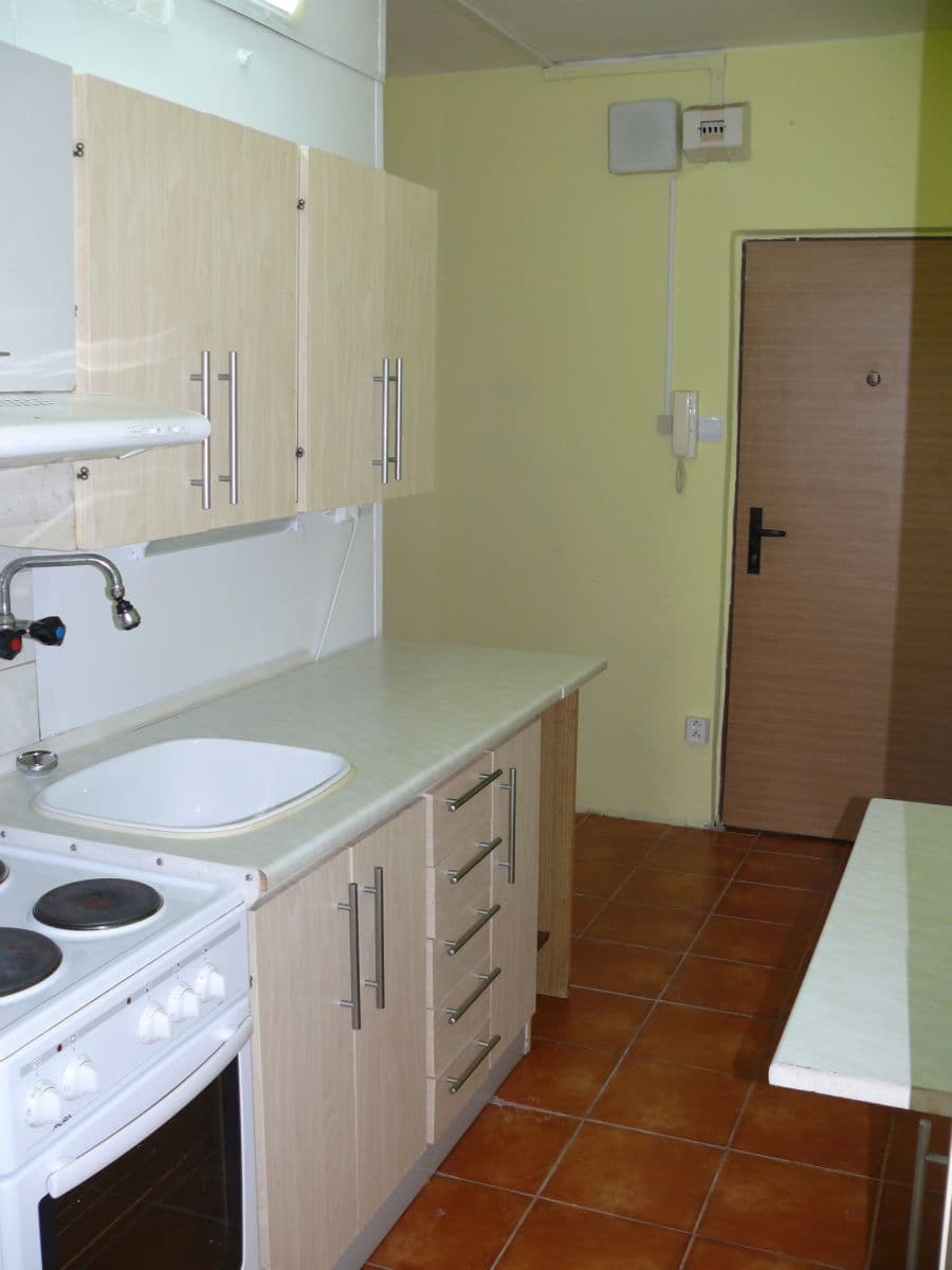 1 bedroom flat to rent, 32 m², Školní, Otrokovice, Zlínský Region 1 bedroom flat to rent, 32 m², Školní, Otrokovice, Zlínský Region