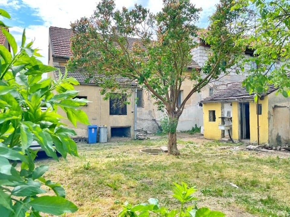 house for sale, 90 m², Na Poříčí, Králův Dvůr, Středočeský Region house for sale, 90 m², Na Poříčí, Králův Dvůr, Středočeský Region