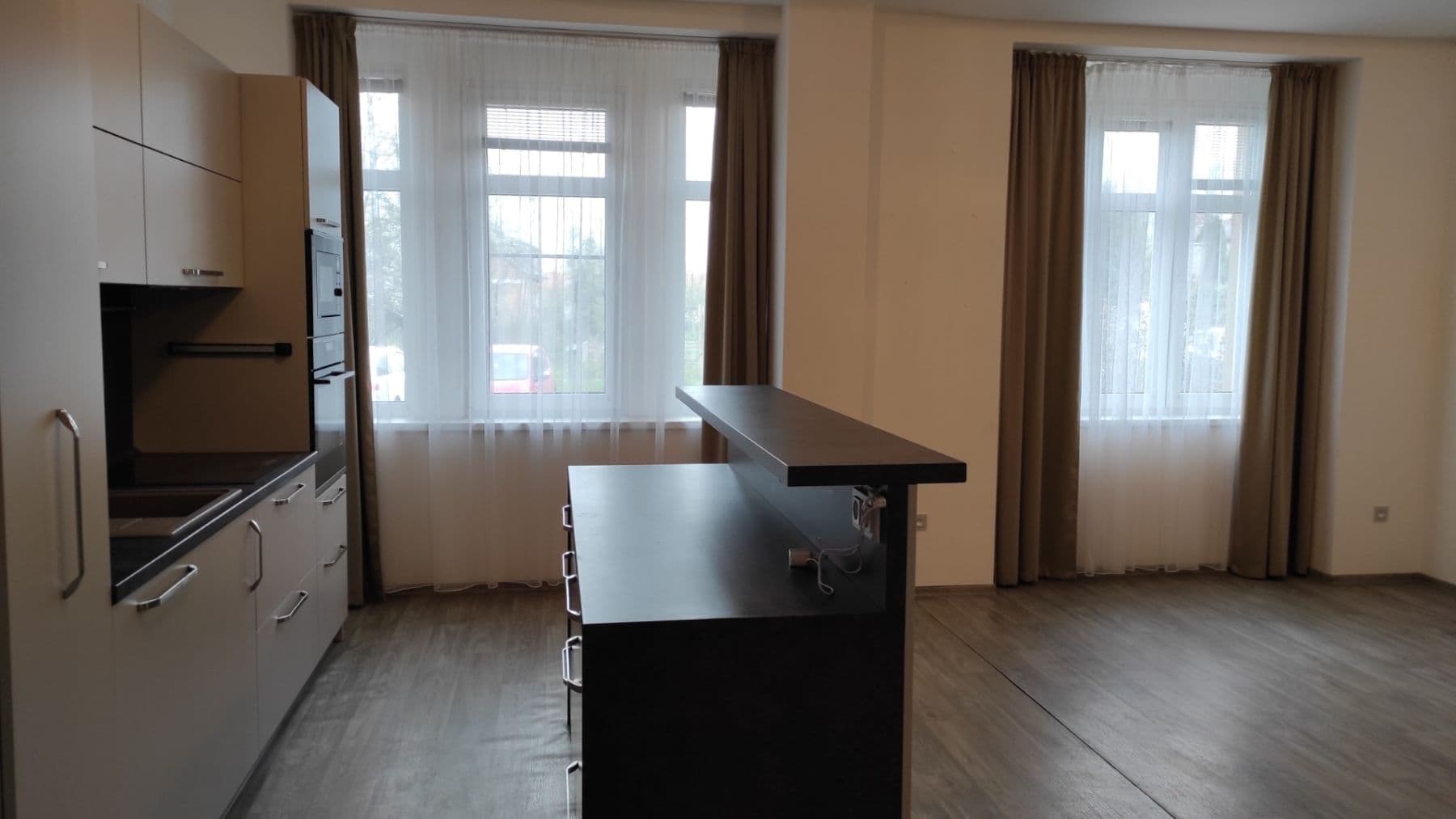 1 bedroom with open-plan kitchen flat to rent, 64 m², Husova, Čáslav, Středočeský Region 1 bedroom with open-plan kitchen flat to rent, 64 m², Husova, Čáslav, Středočeský Region