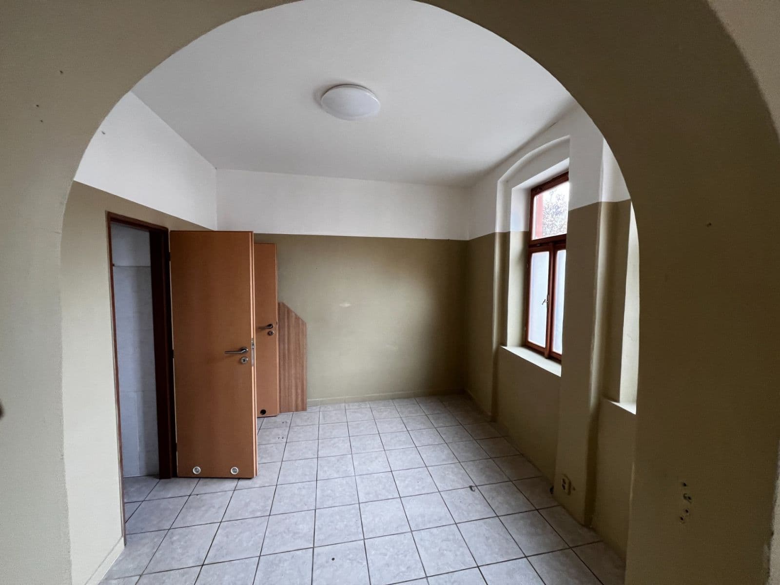 non-residential property to rent, 40 m², Bratří Čapků, Nejdek, Karlovarský Region non-residential property to rent, 40 m², Bratří Čapků, Nejdek, Karlovarský Region